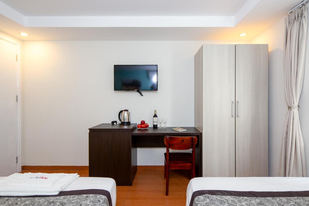 Haya Hotel Beach Дананг Екстер'єр фото