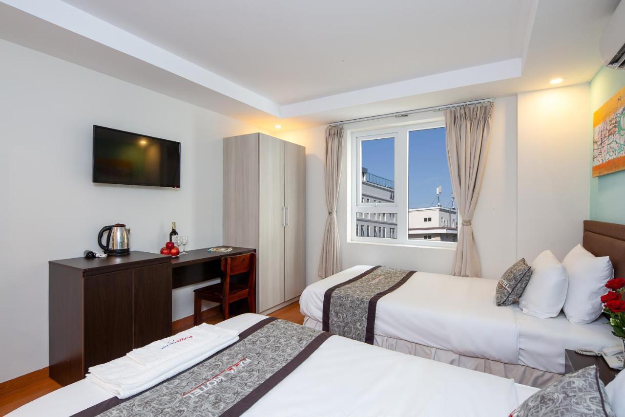 Haya Hotel Beach Дананг Екстер'єр фото